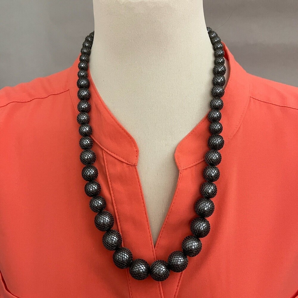 Faux Pearl Gray Graduated Beaded Women's Fashion Necklace‎ NWOT